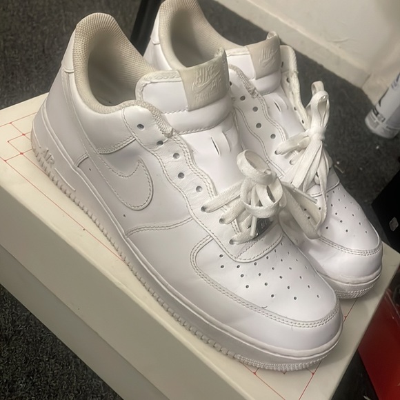 Air Force 1’s White Size 11.5 - Picture 3 of 4